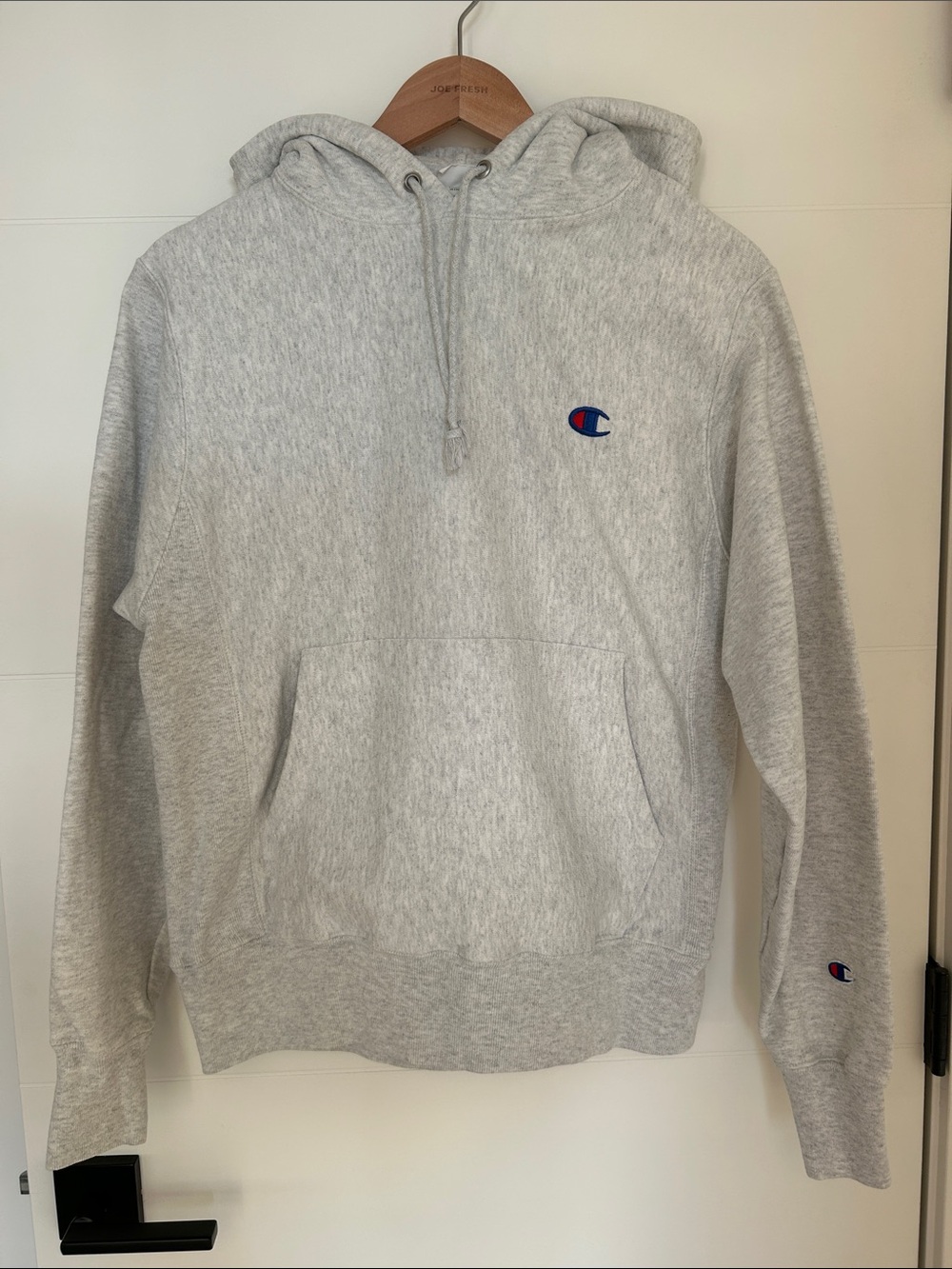 Men’s Champion Light Gray Pullover Hoodie with Small Logo